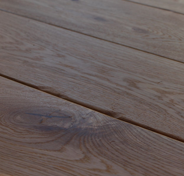 solid hardwood flooring 